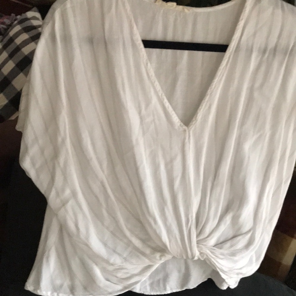 Front knot top
